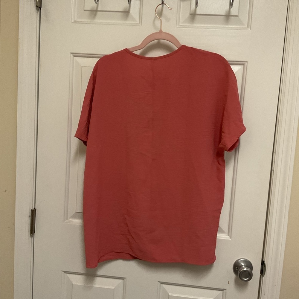 NWT Anrabess Coral V-Neck Tee Size M - Picture 5 of 5